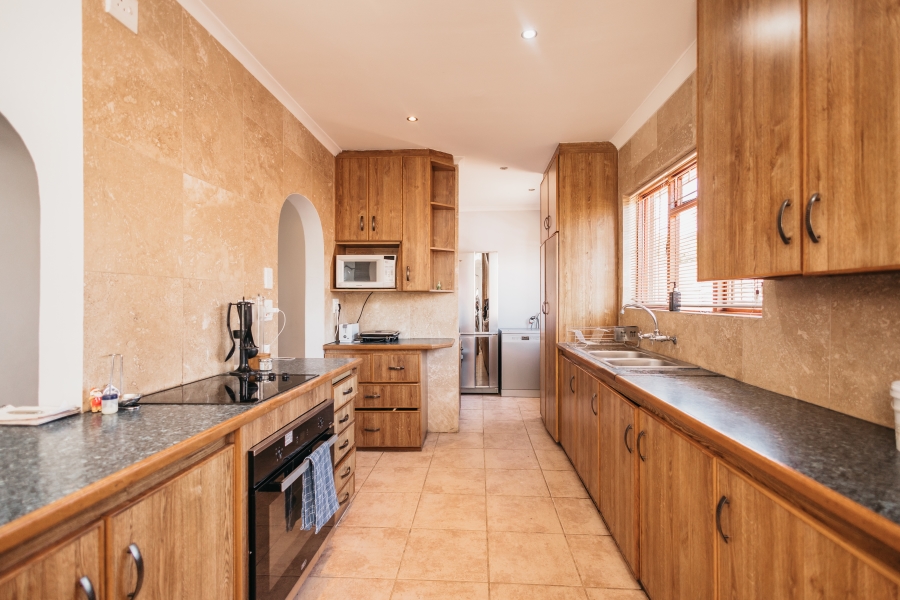 To Let 3 Bedroom Property for Rent in Kenridge Western Cape